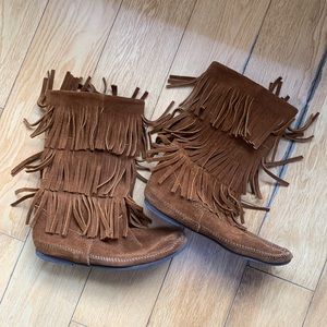 Minnetonka Moccasin - 3-Layer Fringe Boot